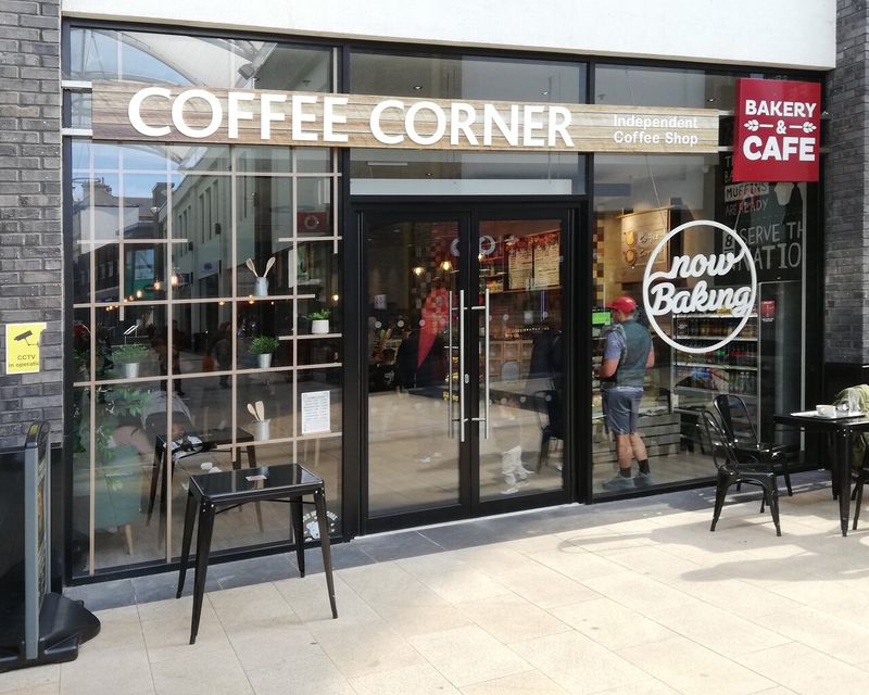 Corner Café — Newport