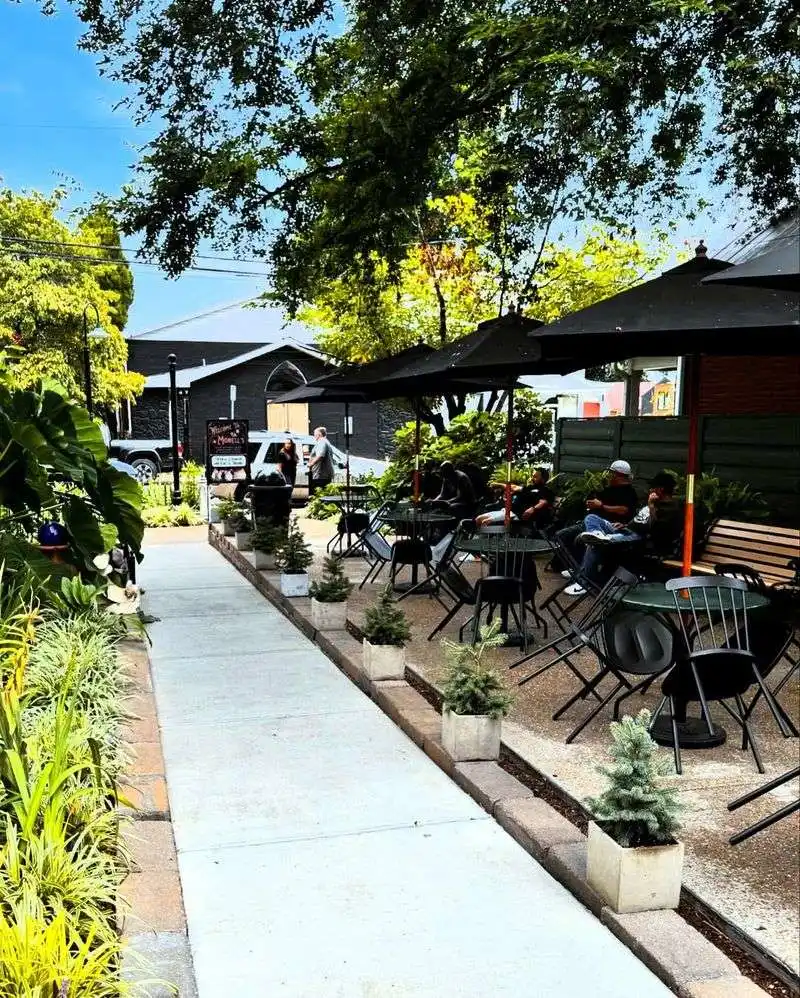 Monell’s Dining & Catering