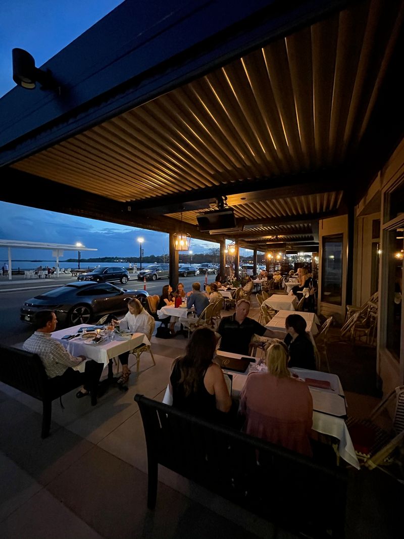 Gianni’s Steakhouse & Italian Classics — Wayzata