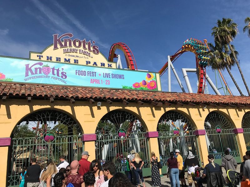 Knott’s Berry Farm, California