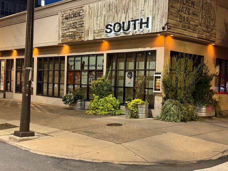 South Kitchen & Jazz Parlor