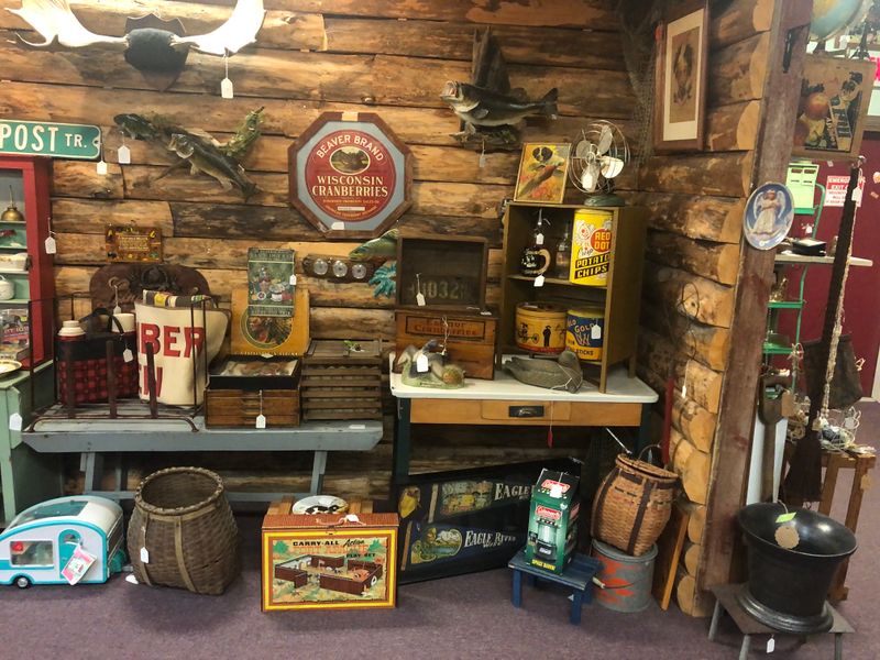 Pardeeville Antique Mall — Pardeeville