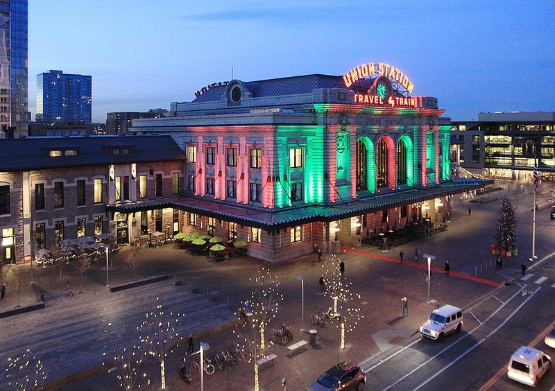 Colorado – Denver’s Union Station Holiday Display