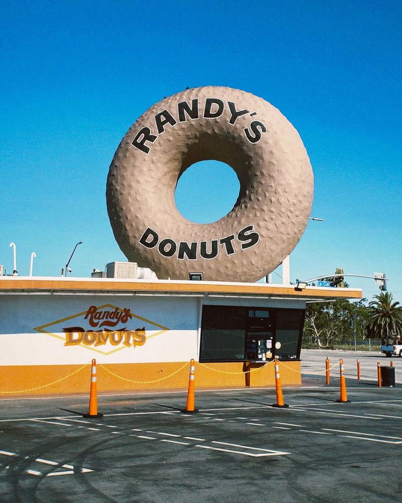 Randy’s Donuts (Inglewood)