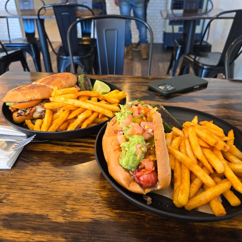 Mamacita's — Denver (S. Federal Blvd.)