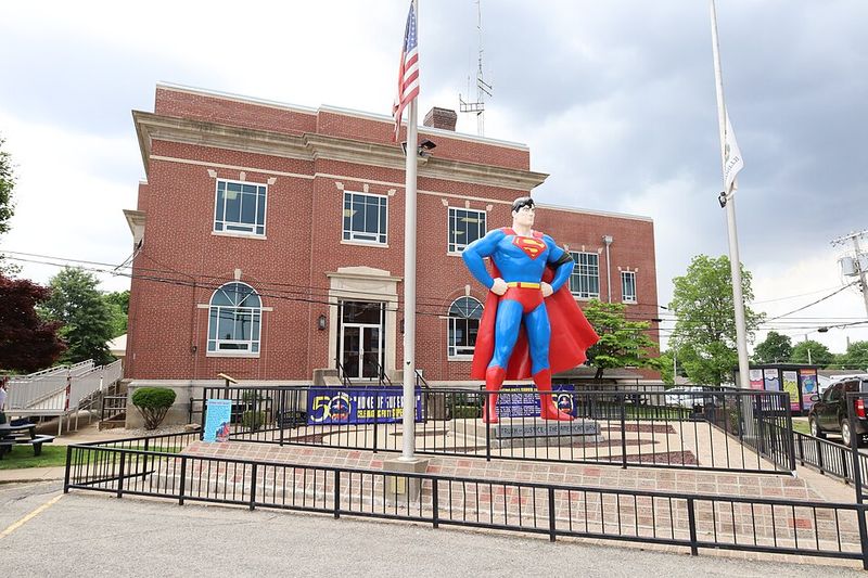 Metropolis, Illinois – Superman Statue & Super Museum