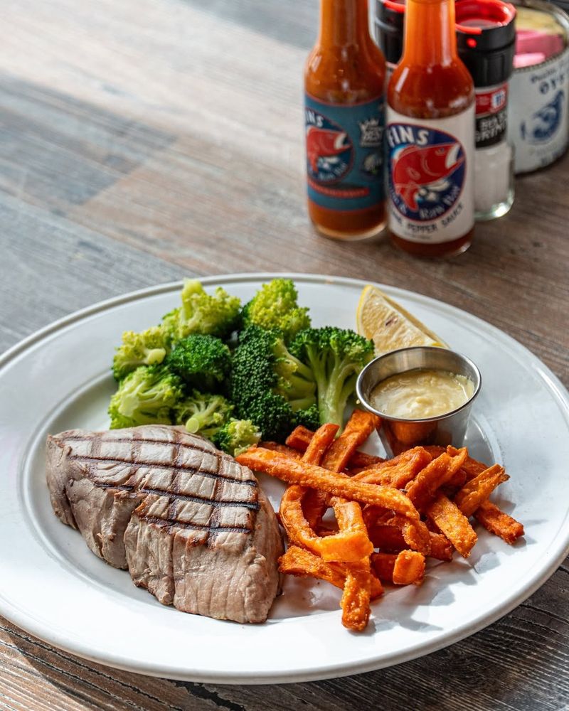 FINS Ale House & Raw Bar—Rehoboth Beach