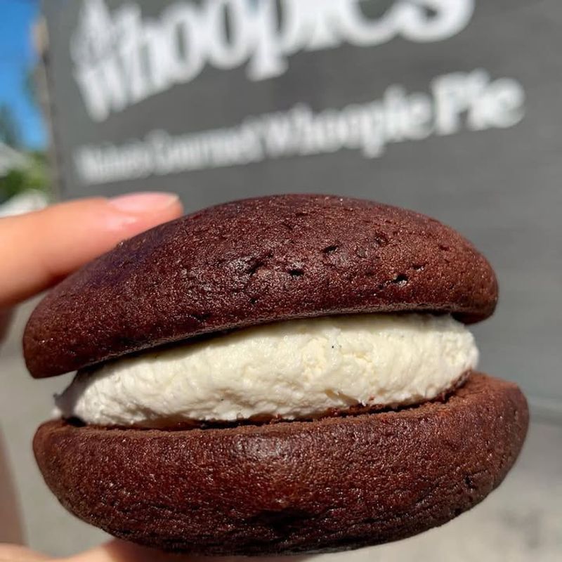 Maine Whoopie Pie