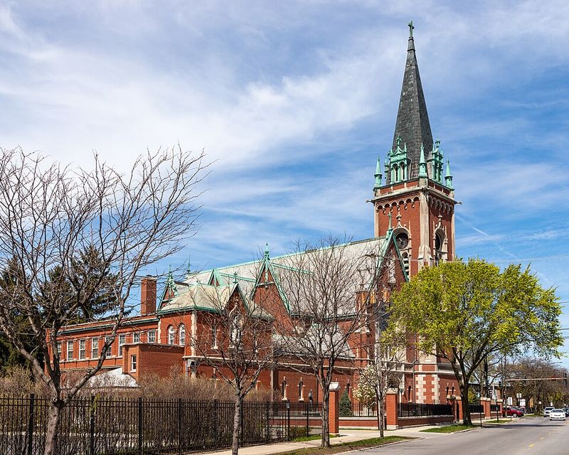 Religious and community anchors — temples, gurdwaras, and centers