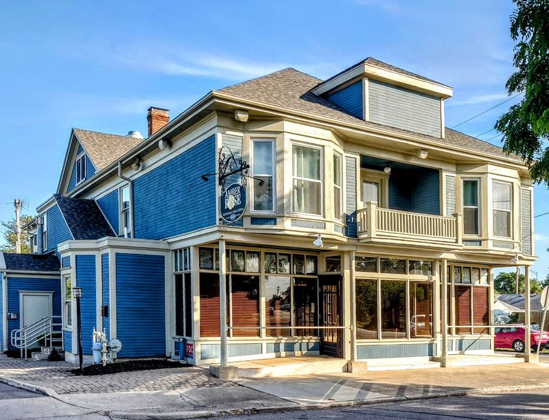 Amber Rose Restaurant & Catering — Dayton