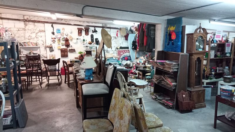 Caledonia Street Antique Mall — La Crosse