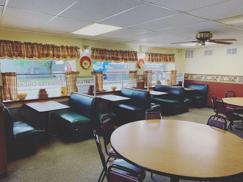 Studebaker's Country Restaurant - New Carlisle