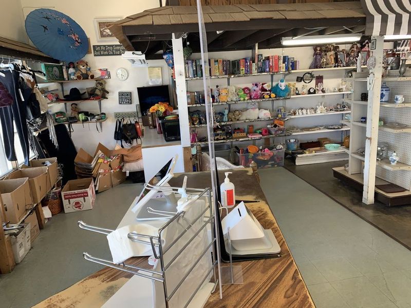 California Cool Thrift Store - Grover Beach