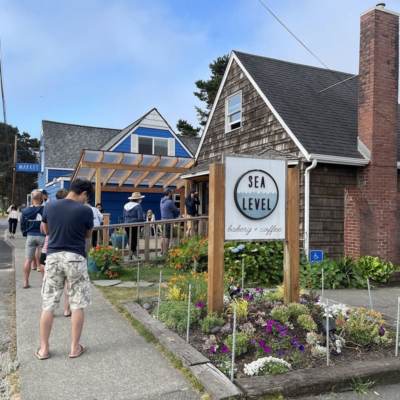 Sea Level Bakery + Coffee – Cannon Beach