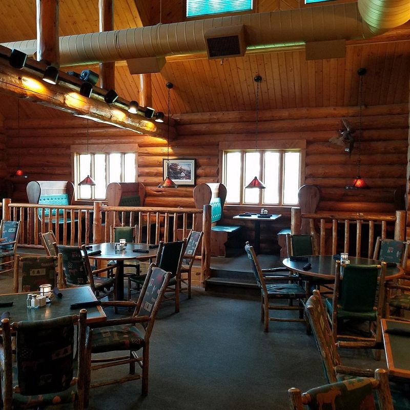 Black Bear Lodge & Saloon (Baxter)