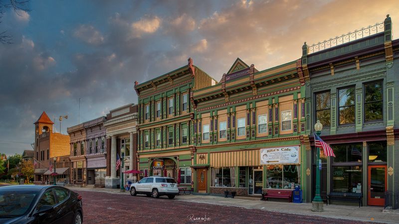Mount Carroll — A Time-Capsule Downtown