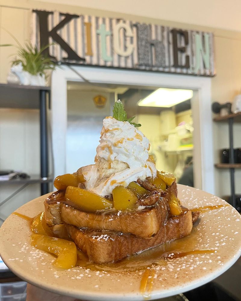 The Rhody Hen Café — Pawtucket