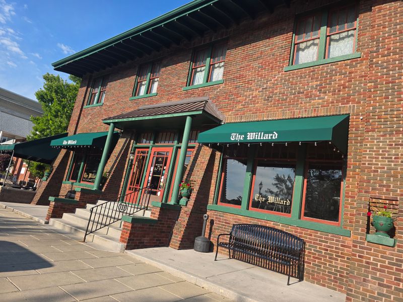 The Willard — Franklin, IN