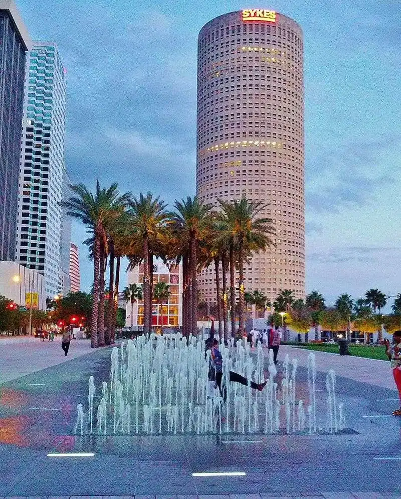 Tampa Riverwalk & Curtis Hixon Waterfront Park