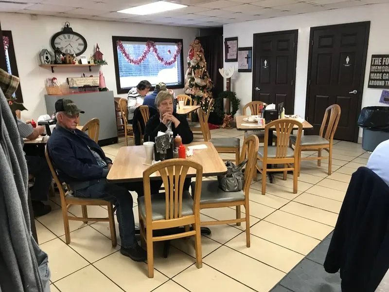 Midway Grill - Carthage