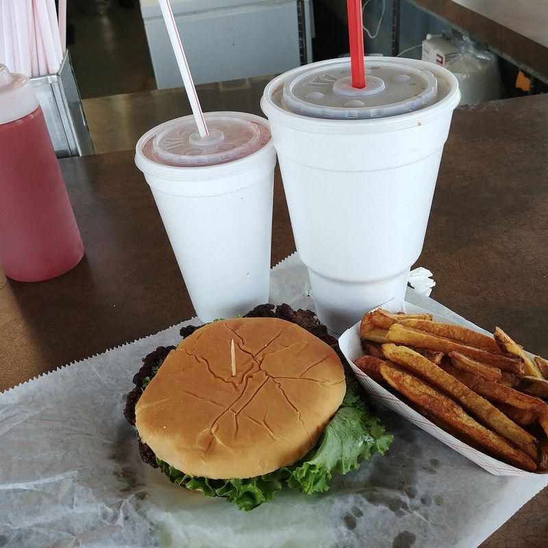 Jumbo Burgers Without the Frills