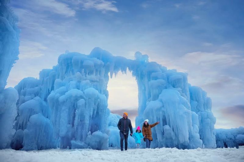 Ice Castles, Midwestern and Mountain Locations