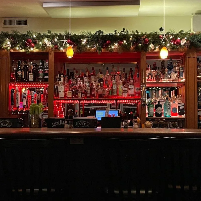 Perfect Pairings: Drinks That Elevate Every Bite