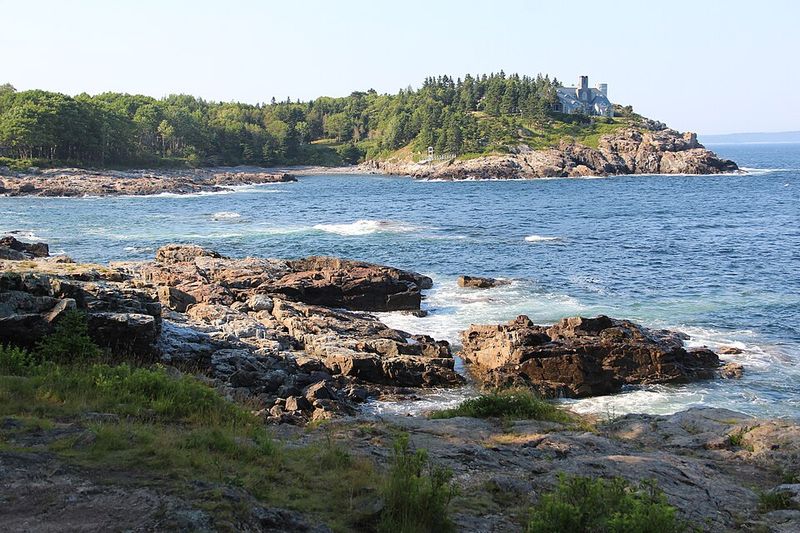 Schooner Head Overlook Tide Pools (Acadia National Park, Maine)
