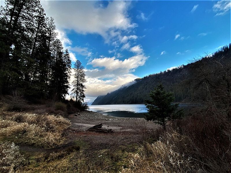 Diverse Outdoor Activities: Hiking Trails