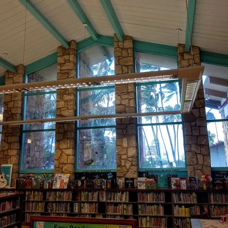 Waikiki-Kapahulu Public Library