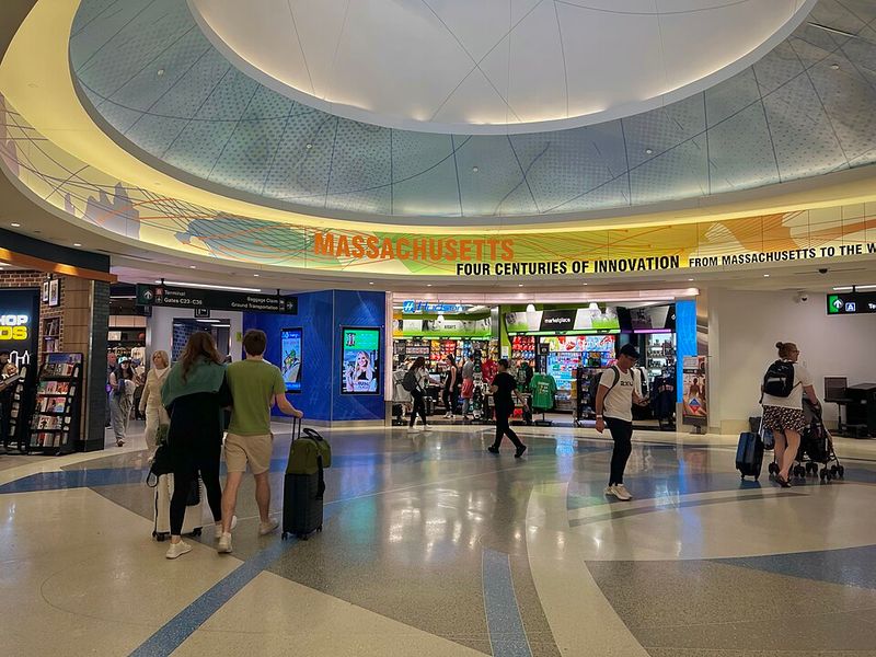 Boston Logan International Airport (BOS)