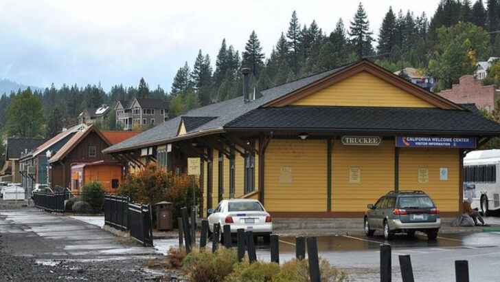 In northern California, a lakeside town where mountain air and small-town kindness still go hand in hand