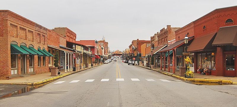 Van Buren, Arkansas — a small historic riverfront with strollable streets