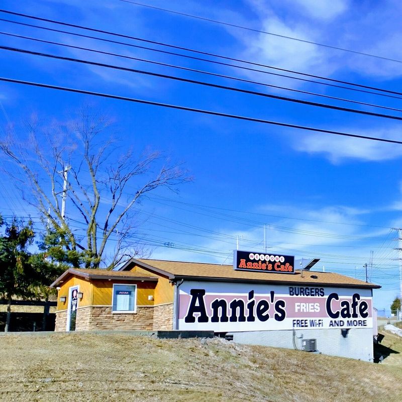 Cafe Annie’s—Triadelphia