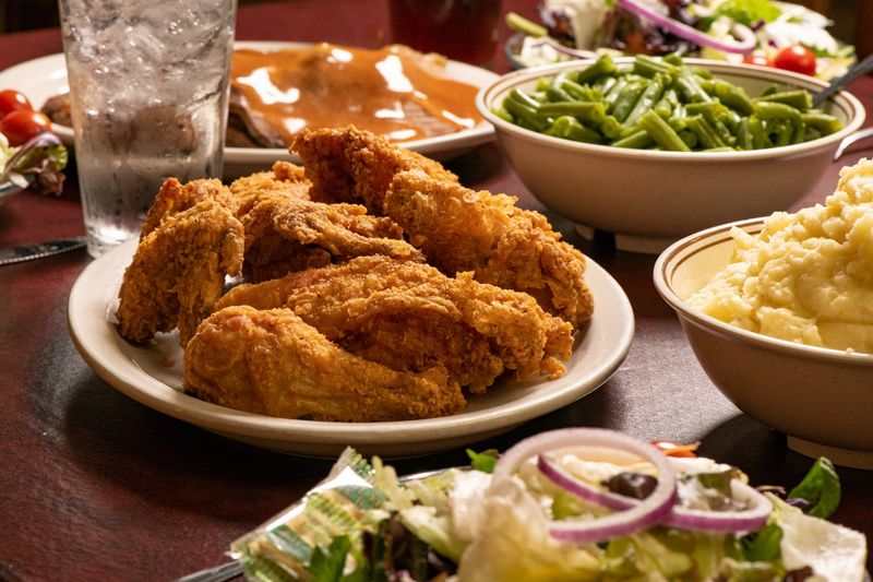 Carriage Crossing Restaurant – Yoder