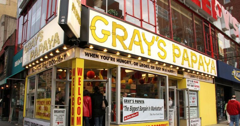 Gray’s Papaya