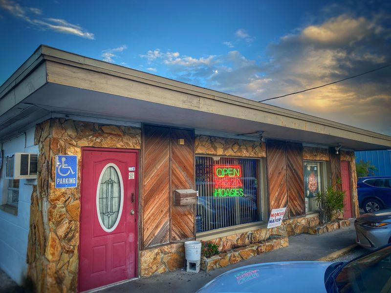 Charlie & Millie’s Pizza House — Largo