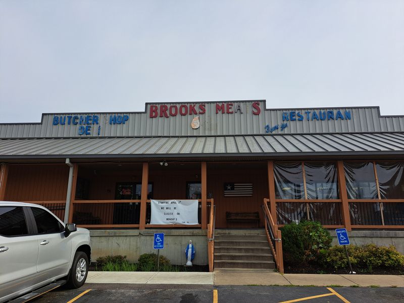 Family’s Main Street Cafe — Walton