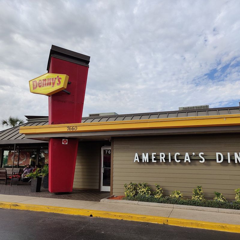 Denny’s — I-Drive