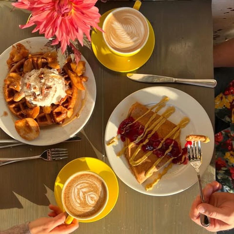 Tandem Crêperie and Coffeehouse