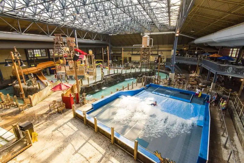 Silver Rapids Indoor Waterpark