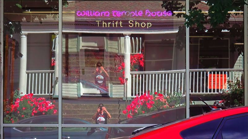 William Temple House Thrift Store (Portland)