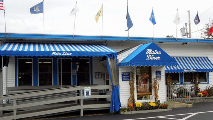 Maine Diners Where Hot Bowls of Haddock Chowder Feel Right on Any Gray New England Day