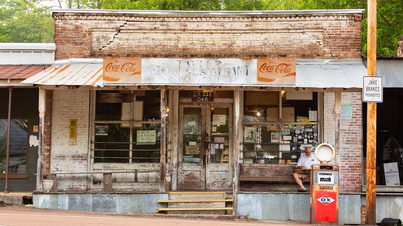 Taylor Grocery – Taylor