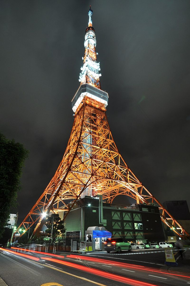 Eiffel Tower vs. Tokyo Tower