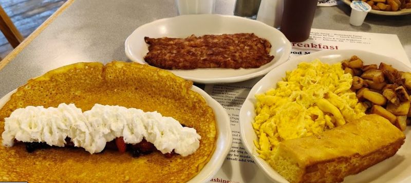 Water Wheel Breakfast & Gift House