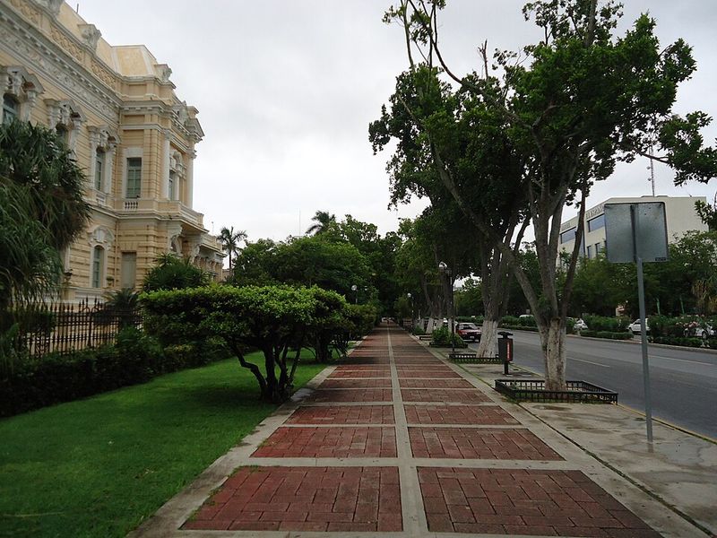 Paseo de Montejo: 19th-Century Elegance