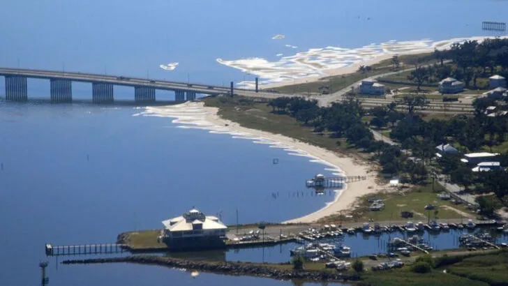 Mississippi&rsquo;s coastal stretch delivers 8 artsy, easygoing towns ideal for a kid-free weekend