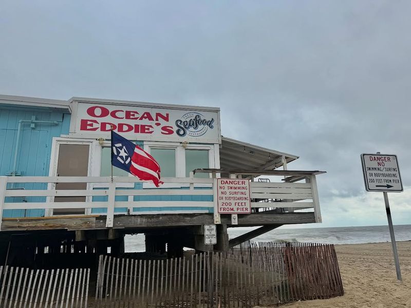 Ocean Eddies Seafood Restaurant - Virginia Beach