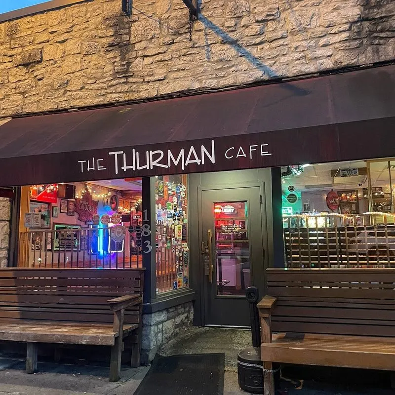 Service Style and Hospitality Highlights